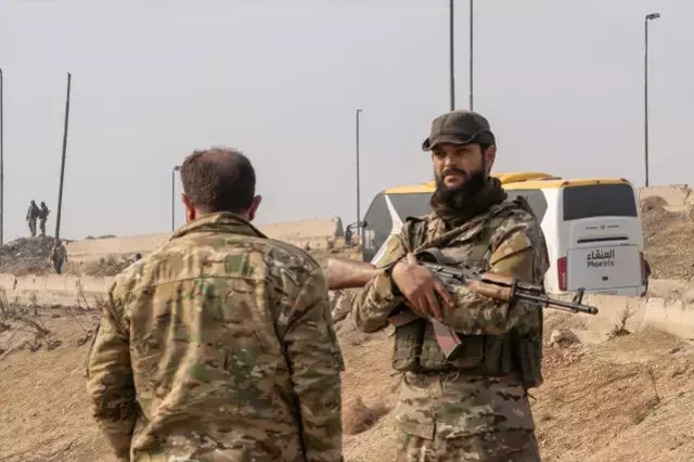 YPG, operasyon öncesi sivilleri canlı kalkan yapıyor
